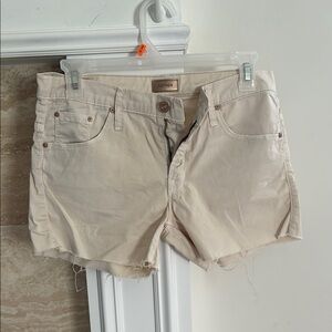MOTHER Cream Jean Shorts Versatile Summer Style